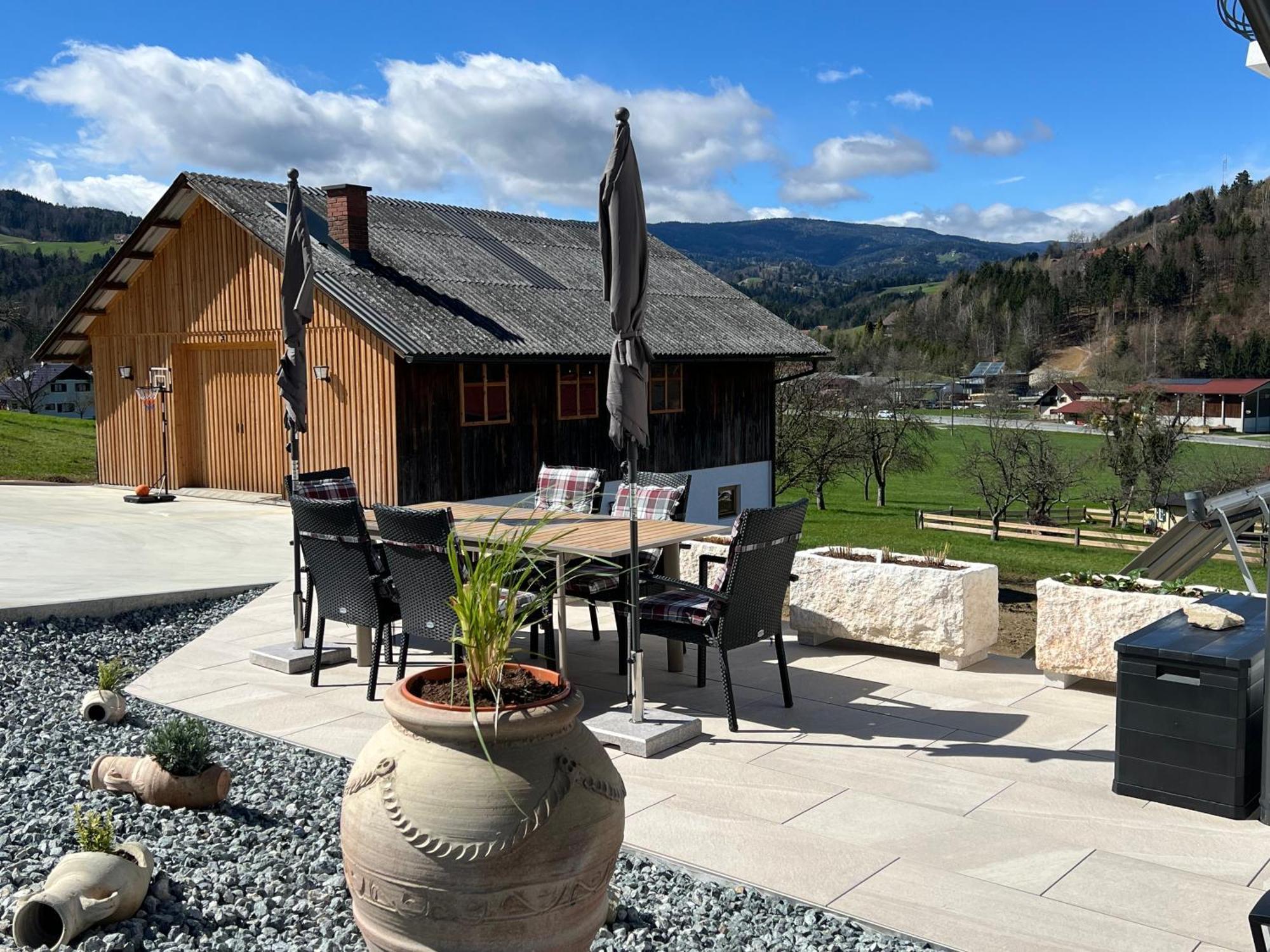 Sonnenschein Appartement- Und Ferienhaus Mit Terrasse Und Garten Eibiswald Exterior photo